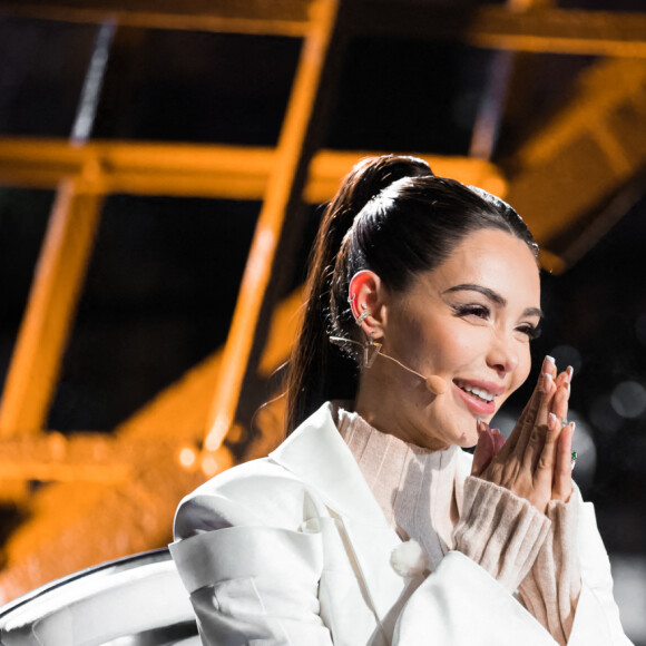 Exclusif - No Tabloids - Nabilla Benattia - Enregistrement de l'émission "La Chanson secrète 10" au 1er étage de la Tour Eiffel à Paris, diffusée le 22 janvier sur TF1 à 21h10 © Tiziano Da Silva / Bestimage