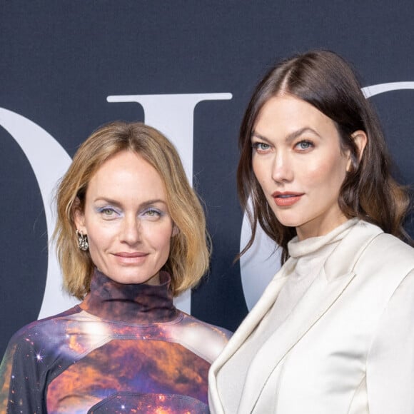 Amber Valletta et Karlie Kloss - Photocall du défilé Dior lors de la Fashion Week Homme automne-hiver 2023/24 de Paris, France, le 20 janvier 2023. © Olivier Borde/Bestimage 