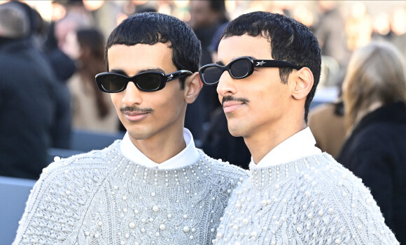 Mohammed et Humaid Hadban (Twins Hadban) - Arrivées au défilé Dior lors de la Fashion Week Homme automne-hiver 2023/24 de Paris, France, le 20 janvier 2023. © Federico Pestellini/Panoramic/Bestimage 