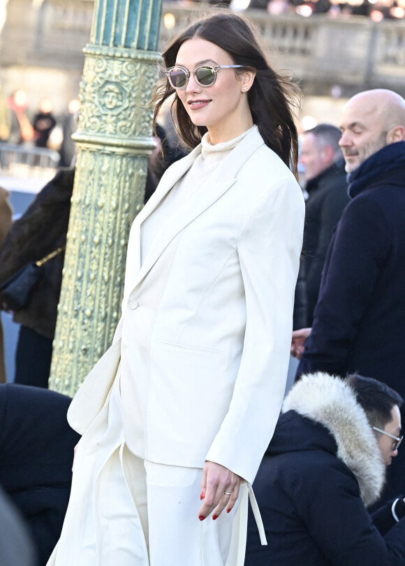 Karlie Kloss - Arrivées au défilé Dior lors de la Fashion Week Homme automne-hiver 2023/24 de Paris, France, le 20 janvier 2023. © Federico Pestellini/Panoramic/Bestimage 