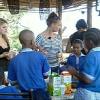 Jeudi 18/02/10 dans l'après-midi : Célyne et Kelly accueillent des écoliers sud-africains dans leur ferme