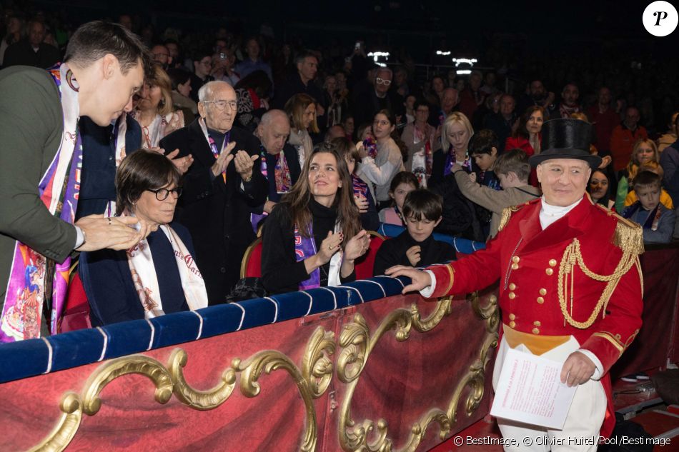 Hommage à la princesse Stéphanie de Monaco entourée de son fils Louis Ducruet, Charlotte Casiraghi et son fils Raphael Elmaleh - 2ème jour du 45ème Festival International du Cirque de Monte Carlo sous le chapiteau Fontvieille à Monaco le 21 janvier 2023. © Olivier Huitel/Pool/Bestimage   