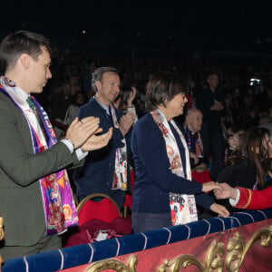 Hommage à la princesse Stéphanie de Monaco entourée de son fils Louis Ducruet, Charlotte Casiraghi et son fils Raphael Elmaleh et Stéphane Bern - 2ème jour du 45ème Festival International du Cirque de Monte Carlo sous le chapiteau Fontvieille à Monaco le 21 janvier 2023. © Olivier Huitel/Pool/Bestimage 