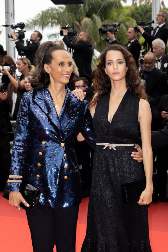 Karine Silla et sa fille Iman Perez - Montée des marches du film " Les Amandiers " lors du 75ème Festival International du Film de Cannes. Le 22 mai 2022 © Olivier Borde / Bestimage