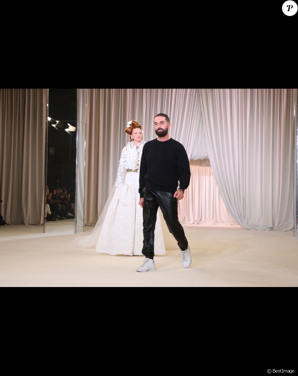 Giambattista Valli - Défilé de Mode Giambattista Valli, collection Haute Couture printemps-été 2023, dans le cadre de la Fashion Week de Paris. Le 23 janvier 2023. © Bertrand Rindoff / Bestimage