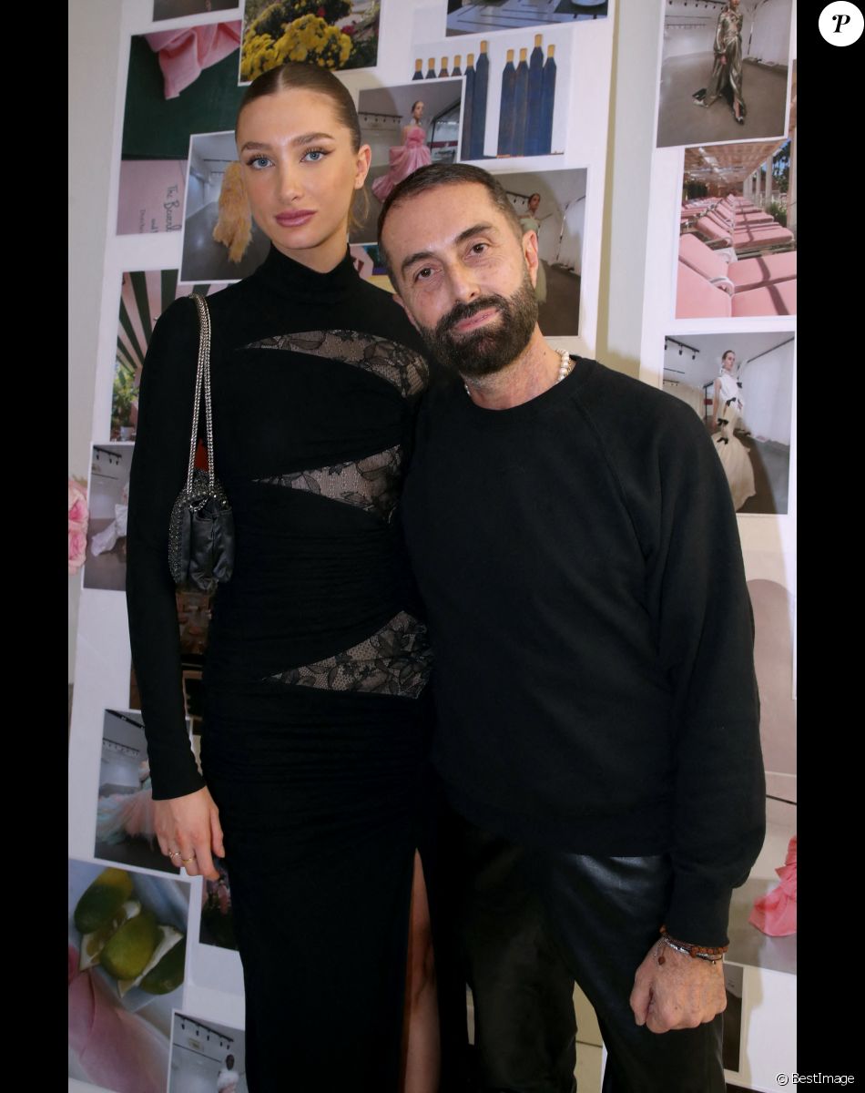 Mathilde Pinault et Giambattista Valli - Défilé de Mode Giambattista Valli, collection Haute Couture printemps-été 2023, dans le cadre de la Fashion Week de Paris. Le 23 janvier 2023. © Bertrand Rindoff / Bestimage