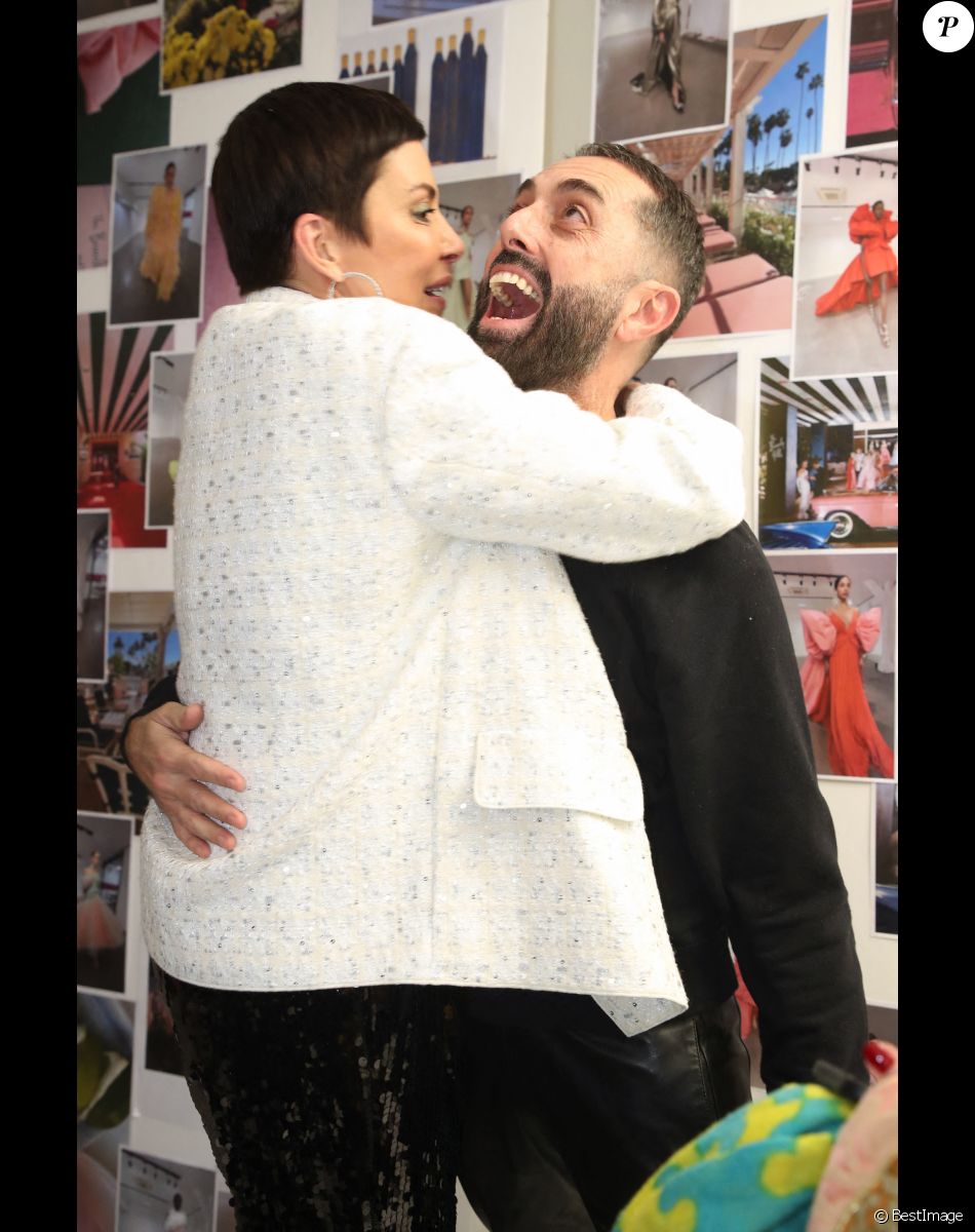 Cristina Cordula et Giambattista Valli - Défilé de Mode Giambattista Valli, collection Haute Couture printemps-été 2023, dans le cadre de la Fashion Week de Paris. Le 23 janvier 2023. © Bertrand Rindoff / Bestimage