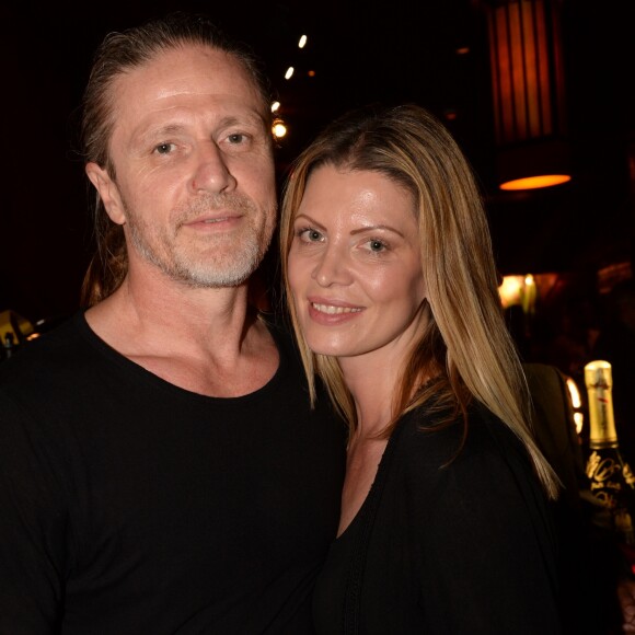 Emmanuel Petit et sa femme Maria - A l'occasion des 20 ans de la victoire de l'équipe de France, les bleus 98 se sont rendus à un dîner organisé au Buddha Bar avec tous les joueurs et leur famille le 11 juin 2018. © Rachid Bellak/Bestimage