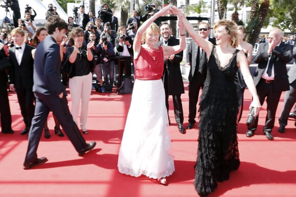 Louis Garrel, Valeria Bruni-Tedeschi, Marisa Bruni Tedeschi (Borini) - Montee des marches du film "Un chateau en Italie" lors du 66 eme Festival du film de Cannes - Cannes 20/05/2013 
