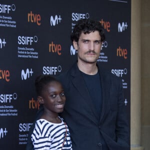 Louis Garrel et sa fille Oumy (Céline) - Première du film "La croisade" lors du 69ème Festival International du Film de San Sebastian. Le 18 septembre 2021 