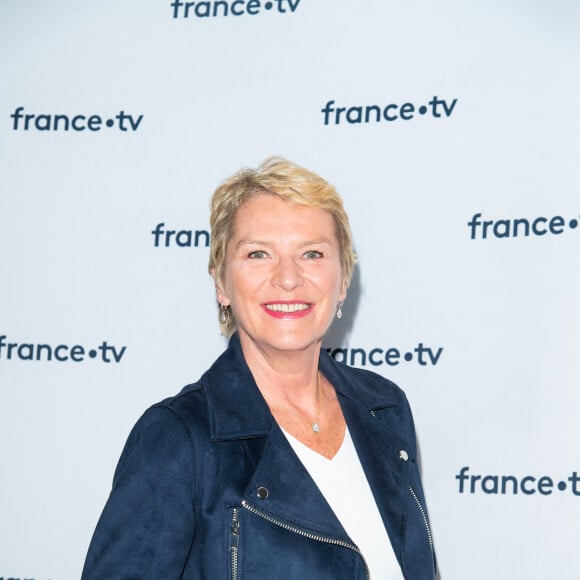 Élise Lucet lors du photocall dans le cadre de la conférence de presse de France Télévisions au Pavillon Gabriel à Paris, France, le 24 août 2021. © Pierre Perusseau/Bestimage