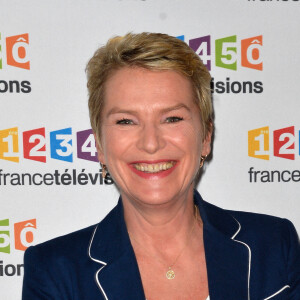 Élise Lucet lors du photocall de la présentation de la nouvelle dynamique 2017-2018 de France Télévisions. Paris, le 5 juillet 2017. © Guirec Coadic/Bestimage