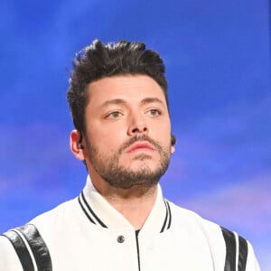 Kev Adams - Les personnalités se mobilisent lors de la 36ème édition du Téléthon sur le plateau de France 2, avec pour parrain K.Adams, le 3 décembre 2022. © Coadic GUIREC / Bestimage