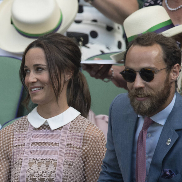 Pippa Middleton et son frère James Middleton au tournoi de tennis de Wimbledon à Londres, Royaume Uni, le 5 juillet 2017. 