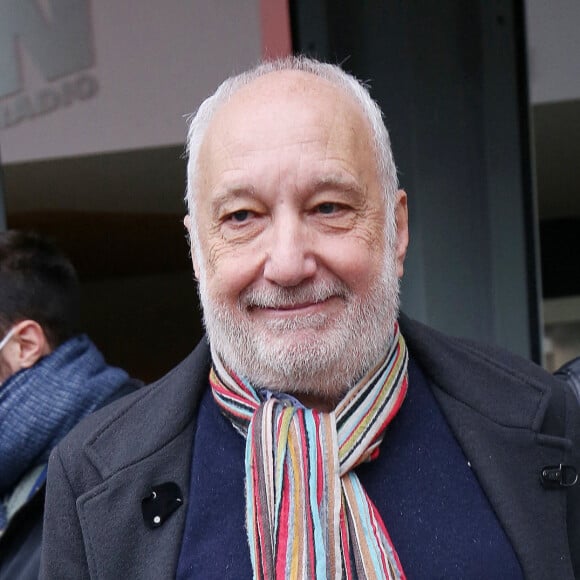 Francois Berléand - Les invités de l'émission des Grosses Têtes à la sortie des studios RTL à Neuilly-sur-Seine, France, le 17 janvier 2023. © Jonathan Rebboah/Panoramic/Bestimage