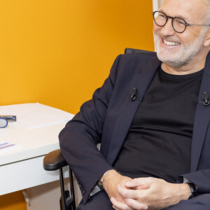 Exclusif - Laurent Ruquier en backstage de la dernière émission de L.Ruquier pour "On Est En Direct (OEED)", présentée par L.Ruquier et L.Salamé, et diffusée en direct sur France 2, à Paris, France, le 4 juin 2022. © Jack Tribeca/Bestimage