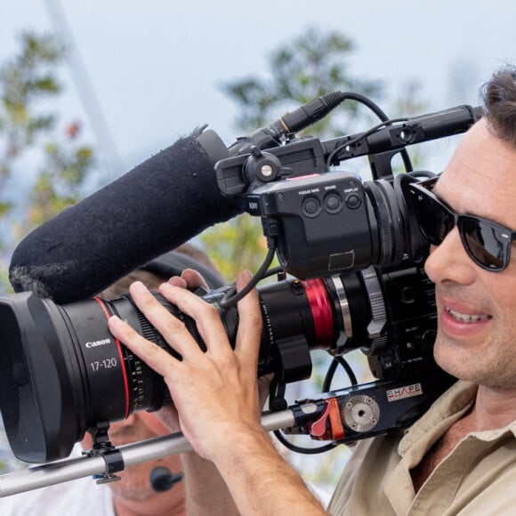 Le réalisateur Nicolas Bedos au photocall de "Mascarade" lors du 75ème Festival International du Film de Cannes, le 28 mai 2022. © Olivier Borde / Bestimage