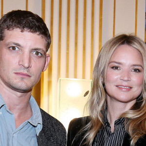 Virginie Efira, avec son compagnon Niels Schneider reçoit le French Cinema Award lors d'une cérémonie au ministère de La Culture à Paris le 12 janvier 2023. © Jonathan Rebboah / Panoramic / Bestimage