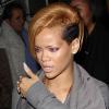 Rihanna : Cheveux à moitié rasés, Riri s'est révélée. 