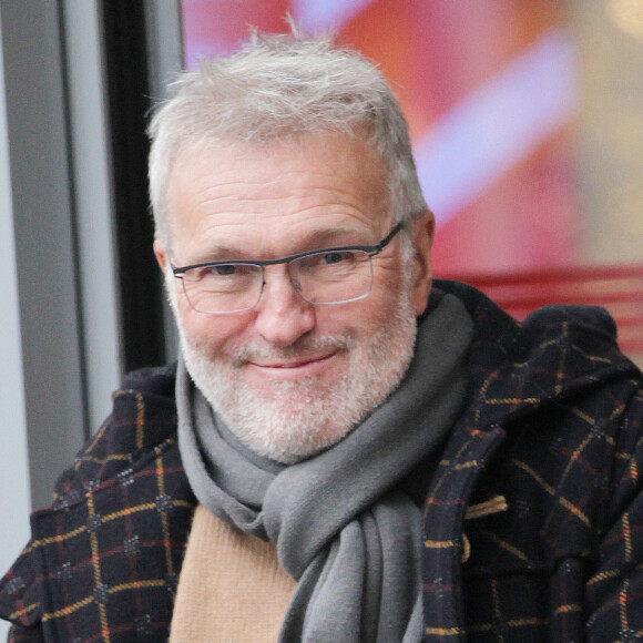 Laurent Ruquier à la sortie de l'émission "Les Grosses Têtes" aux studios RTL à Neuilly-sur-Seine. © Jonathan Rebboah/Panoramic/Bestimage