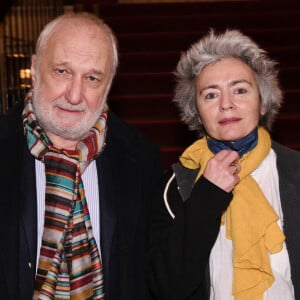 Exclusif - François Berléand et sa compagne Alexia Strési lors de la première de la pièce de théâtre "L'avare" au Théâtre des Variétés à Paris © Rachid Bellak / Bestimage