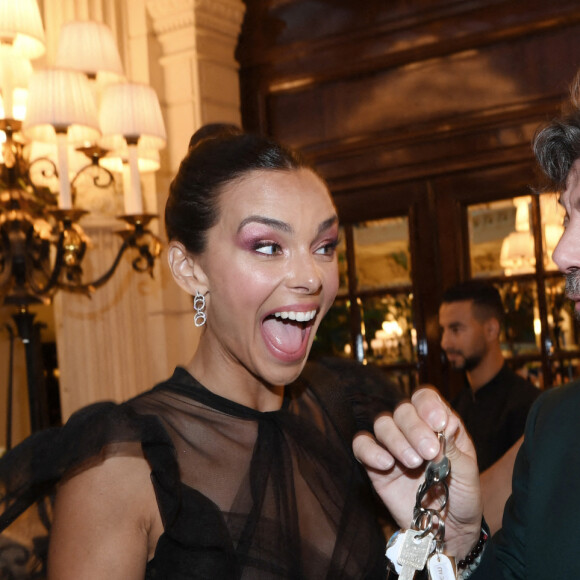 Marine Lorphelin, miss France 2013 et Stéphane Plaza qui lui a trouvé son appartement à Paris lors du gala de l'association "Les bonnes fées" à l'InterContinental Paris le 14 juin 2022. © Rachid Bellak / Bestimage 