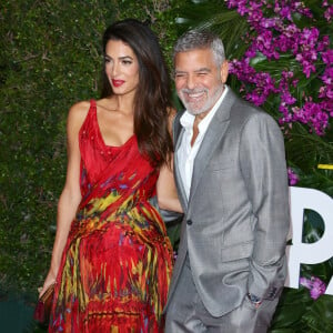 George Clooney, Amal Clooney à la première du film "Ticket To Paradise" à Los Angeles, le 17 octobre 2022. 