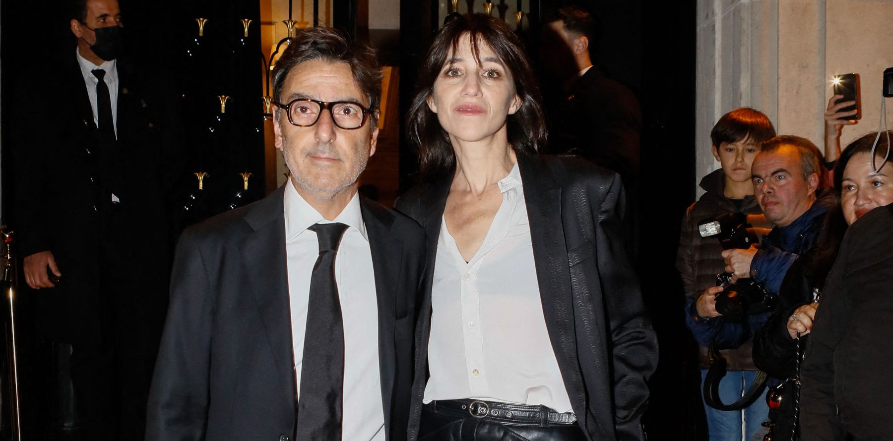 Il ne se lavait pas trop Charlotte Gainsbourg ses débuts un peu étranges avec Yvan Attal