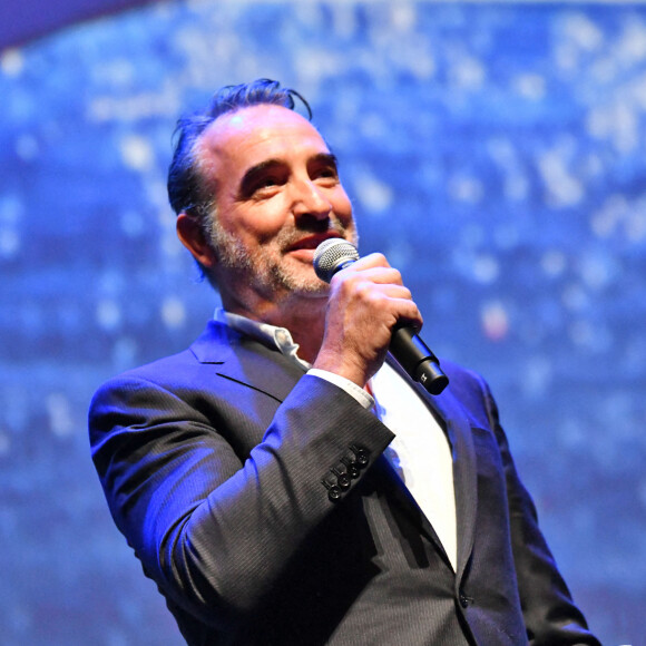 Jean Dujardin durant l'avant première mondiale au Grimaldi Forum à Monaco, le 9 février 2023, du film "Les gardiennes de la planète" réalisé par Jean-Albert Lièvre et raconté par J.Dujardin. Ce film est inspiré par le poème d'Heathcote Williams, "Whale Nation". Il nous fait découvrir le Groenland, le Mexique, l'Argentine, la Polynésie, mais aussi la Bretagne, la Méditerranée et la Normandie, l'Afrique du sud, l'Australie, le Tonga, le Kamtchatka ou encore l'Antarctique, Hawaï, et la Norvège. L'histoire commence par une baleine à bosse échouée sur un rivage isolé. Alors qu'un groupe d'hommes et de femmes organise son sauvetage, on découvre l'histoire extraordinaire des cétacés, citoyens des océans du monde, essentiels à l'écosystème de la planète depuis plus de 50 millions d'années. La sortie en salle se fera le 22 février. © Bruno Bebert / Bestimage