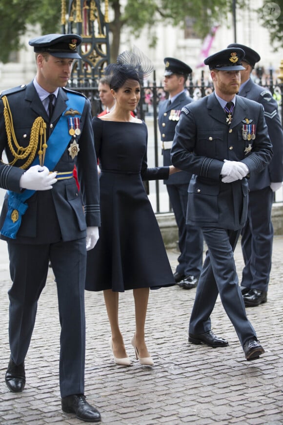 Le prince William, duc de Cambridge, Meghan Markle, duchesse de Sussex et le prince Harry, duc de Sussex - La famille royale d'Angleterre à l'abbaye de Westminster pour le centenaire de la RAF à Londres. Le 10 juillet 2018 