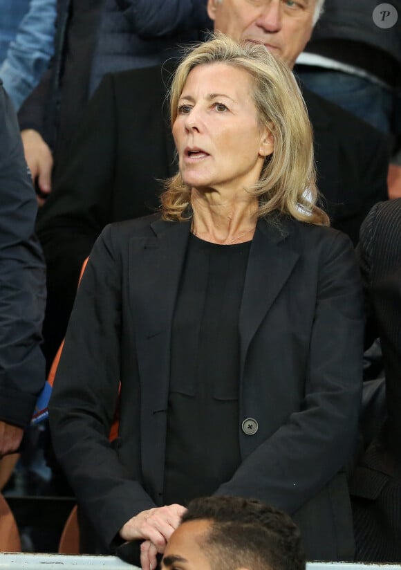 Exclusif - Claire Chazal avec son fils François Poivre d'Arvor et un ami assistent au quart finale de la Ligue des Champions de football au Parc des Princes entre le PSG et le FC Barcelone à Paris le 15 avril 2015.