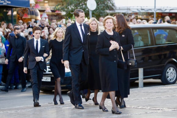 Des membres de la famille royale d'Espagne à la messe d'hommage à Constantin de Grèce à la cathédrale d'Athènes, le 18 février 2023. 