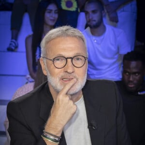 Exclusif - Laurent Ruquier sur le plateau de l'émission Touche pas à mon poste (TPMP) diffusée en direct sur C8 le 30 août 2022 et présentée par C.Hanouna. © Jack Tribeca / Bestimage 