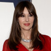 Monica Bellucci impériale aux César 2023 : robe rouge longue et transparente, effet glamour réussi