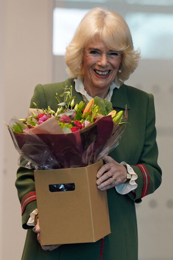 Camilla Parker Bowles, reine consort d'Angleterre, visite le nouveau centre d'enseignement des sciences de l'université d'Aberdeen, le 18 janvier 2022. Cette visite a pour but de voir des démonstrations dans les laboratoires et de rencontrer son personnel et ses étudiants. 
