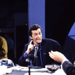 Archives - Christophe Dechavanne, Patrice Carmouze et Michel Field sur le plateau de l'émission "Ciel, mon mardi !". Paris. Le 12 février 1992.