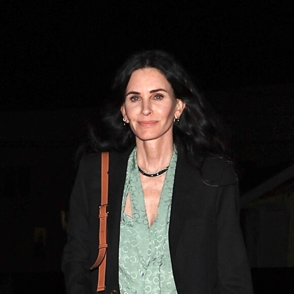 Exclusif - Courteney Cox arrive au restaurant à Los Angeles, le 2 février 2023. 