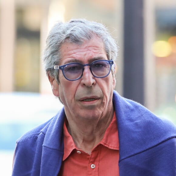 Patrick Balkany arrive au palais de justice de Paris pour entendre la décision de la cour d'appel concernant l'affaire de blanchiment aggravée contre lui et sa femme Isabelle le 27 mai 2020.