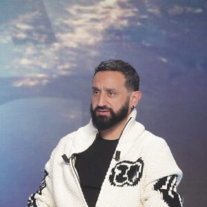 Exclusif - Cyril Hanouna sur le plateau de l'émission Touche pas à mon poste (TPMP) diffusée en direct sur C8 le 13 février 2023. © Jack Tribeca / Bestimage 