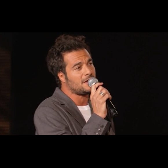 Amir - Spectacle "Enfoirés un jour, toujours" diffusé sur TF1 le 3 mars 2023.