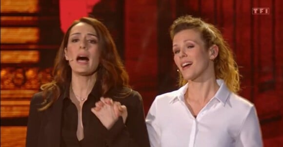 Sofia Essaïdi, Lorie Pester - Spectacle "Enfoirés un jour, toujours" diffusé sur TF1 le 3 mars 2023.