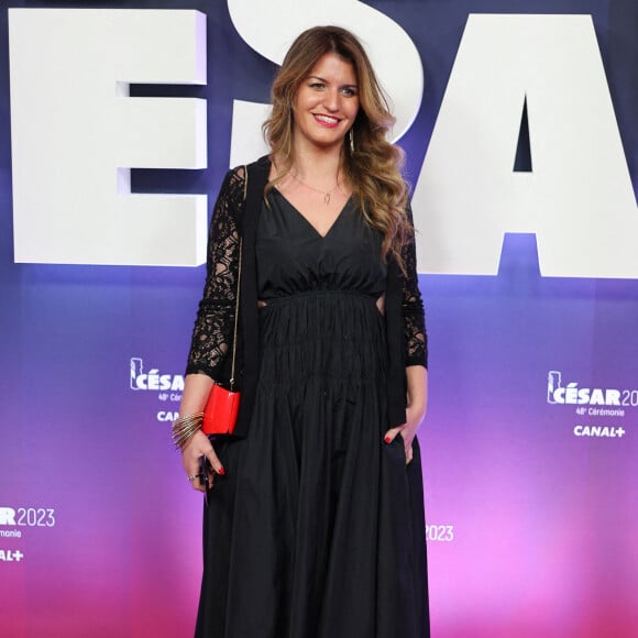 "C'était l'évidence, c'était l'immédiat", confiait la femme politique à l'hebdomadaire après avoir raconté leur rencontre. 
Marlène Schiappa au photocall de la 48ème cérémonie des César à l'Olympia à Paris le 24 février 2023 © Dominique Jacovides / Olivier Borde / Bestimage 