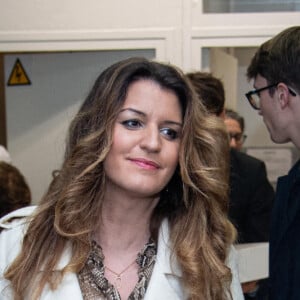 Marlène Schiappa, secrétaire d'Etat, chargée de l’Économie sociale et solidaire et de la Vie associative et le député Mathieu Lefèvre se rendent à l'association "Action Insertion Solidarité" à Champigny-sur-Marne, France, le 13 janvier 2023. © Baptiste Autissier/Panoramic/bestimage 