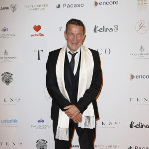 Benjamin Castaldi - Photocall de la 10ème édition du "Global Gift Gala 2021" à l'hôtel Four Seasons Hotel George V à Paris le 30 octobre 2021. La fondatrice espagnole Maria Bravo réunit à Paris pour célébrer la 10ème édition anniversaire du Global Gift Gala : Eva Longoria, Gims, Amaury Nolasco et le philantropreneur Tural Mammadov La soirée de Gala se tient au légendaire Four Seasons Hotel George V le 30 octobre 2021 María Bravo, fondatrice et présidente du Global Gift Gala, continue sa quête de records à la recherche d'un monde plus juste, plus équitable, plus solidaire et dans lequel, les hauts profils de la société aident inconditionnellement les plus vulnérables. Pour cette dixième édition du Global Gift Gala, une marraine d'exception, l'actrice, réalisatrice et activiste nord-américaine internationalement reconnue, Eva Longoria. Un parrain engagé, Gims, ambassadeur de la nouvelle marque de café haut de gamme Lingui Yo, associée au Gala pour cet anniversaire, valorisant les valeurs communes entre la marque et le Global Gift Gala : respect de l'environnement et engagement fort sur le plan humanitaire en Afrique notamment. C'est comme ambassadeur de Lingui Yo et parrain de Global Gift Gala que Gims souhaite entre autres " financer l'éducation des jeunes en Afrique et l'accès à l'eau potable. Valoriser la production et le savoir-faire local ainsi que toutes les filières d'excellences africaines " dixit Gims. D'autres visages les plus connus de la scène internationale de la solidarité sont également présents : Chenoa, Amy Jackson, Amaury Nolasco, Gary Dourdan et le philantropreneur Tural Mammadov. La chanteuse Chenoa se verra également remettre l'Award du Global Gift Women Empowerment. À propos du Global Gift Gala : C'est l'événement philanthropique international et annuel qui propose une vente aux enchères en direct avec des expériences uniques que " l'argent ne peut pas acheter " ainsi que la présence de personnalités nationales et internationales, avec des performances en direct des artistes les plus admirés. © Marc Ausset Lacroix/Bestimage