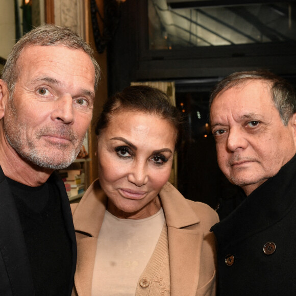 Exclusif - Laurent Baffie et Edouard Nahum - Laurent Baffie fête son succès littéraire "1 Million de livres vendus" aux Deux Magots à Paris le 8 mars 2023. © Veeren/Bestimage 