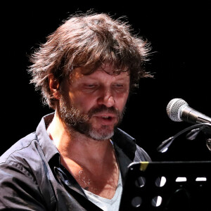 Exclusif - Bertrand Cantat (ex-membre du groupe "Noir Désir" et actuel membre du groupe "Détroit") fait une pause dans sa carrière musicale et se lance dans une tournée de lecture de textes poétiques avec deux musiciens autour de lui. Cenon, le 22 septembre 2016. © Patrick Bernard/ Bestimage