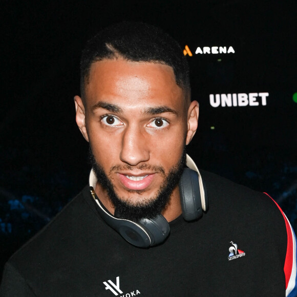 Tony Yoka - Les célébrités assistent au combat de boxe opposant le français Tony Yoka au congolais Martin Bakula à l'AccorHotels Arena à Paris, France, le 14 mai 2022. © Coadic Guirec/Bestimage 