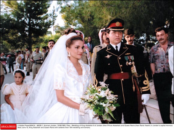 Mariage de Rania de Jordanie : Photos sublimes de sa noce et de sa tenue de rêve
Mariage de Rania de Jordanie et du roi Abdallah II @Balkis Press/ABACA 10/06/1993