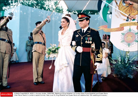 Le prince Abdallah portait un uniforme militaire le jour de son mariage
Mariage de Rania de Jordanie et du roi Abdallah II @Balkis Press/ABACA 10/06/1993