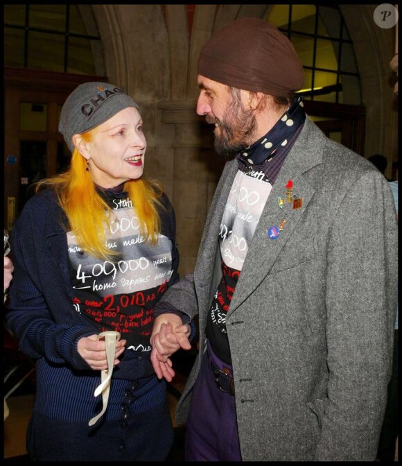 lors du défilé Vivienne Westwood, le 21 février 2010 à Londres